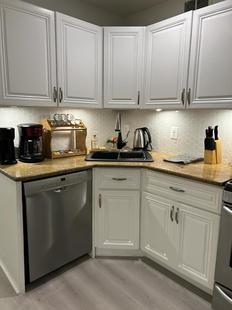 Luxury Apartments 5Queenbed - 20 Min Away Manhattan Jersey City Bagian luar foto