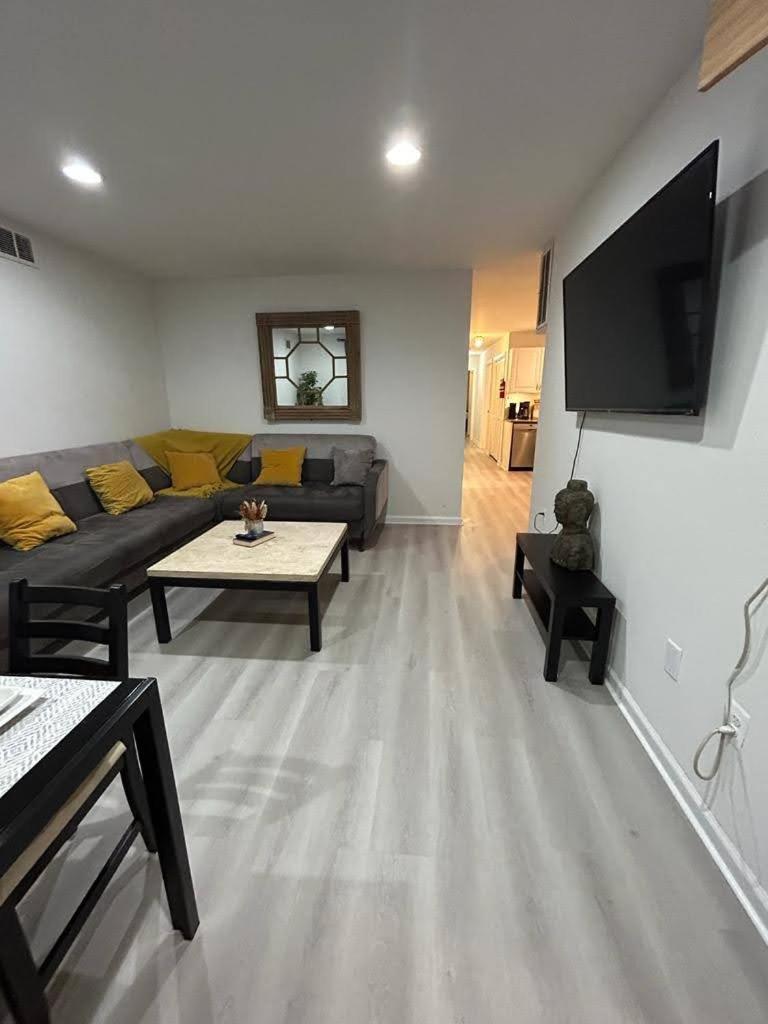 Luxury Apartments 5Queenbed - 20 Min Away Manhattan Jersey City Bagian luar foto