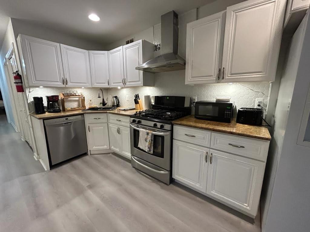 Luxury Apartments 5Queenbed - 20 Min Away Manhattan Jersey City Bagian luar foto