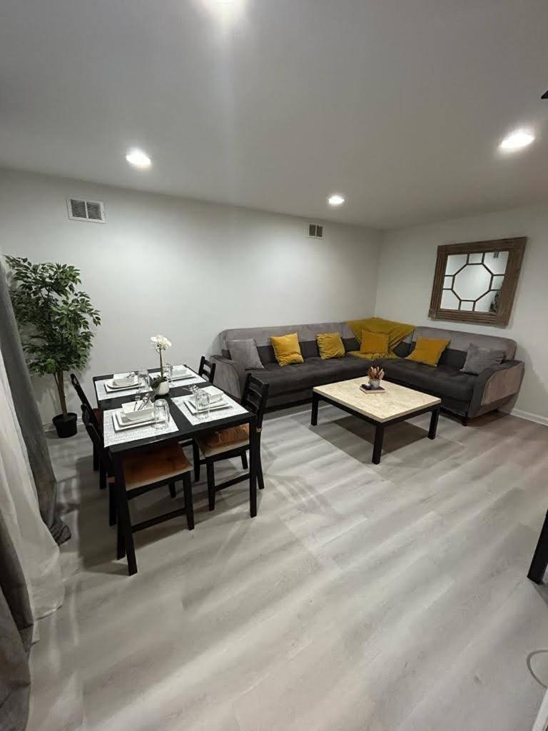 Luxury Apartments 5Queenbed - 20 Min Away Manhattan Jersey City Bagian luar foto